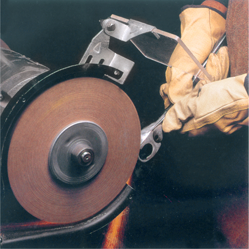 Meules d'abrasion & de polissage Scotch-brite, 6" dia. x 1" la, Arbre 1", Oxyde d'aluminium Helyx Safety & Industrial Supplies