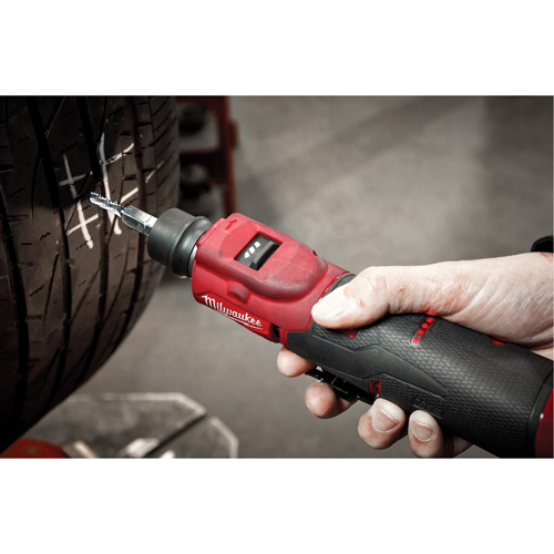 Ponceuse de pneus &agrave; basse vitesse M12 Fuel Helyx Safety & Industrial Supplies
