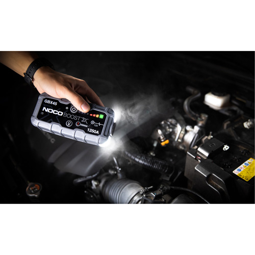Survolteur pour batterie GBX45 Boost X Helyx Safety & Industrial Supplies