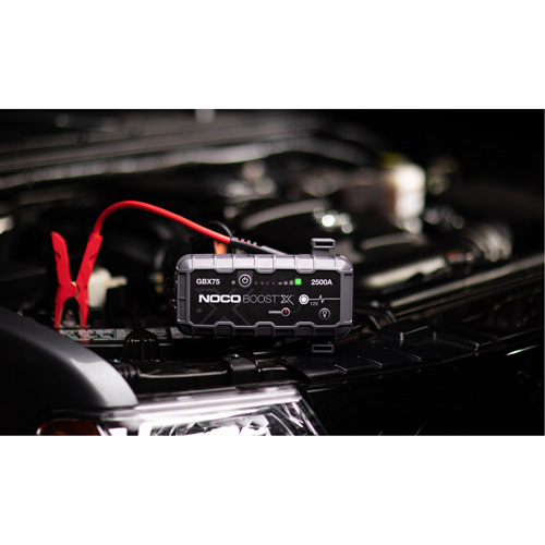 Survolteur pour batterie GBX75 Boost X Helyx Safety & Industrial Supplies