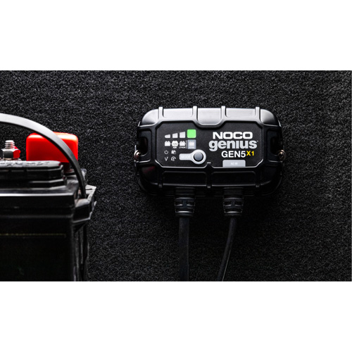 Chargeur de batterie embarqu&eacute; &agrave; 1 sortie de 5 amp&egrave;res Gen5X1 Genius Helyx Safety & Industrial Supplies