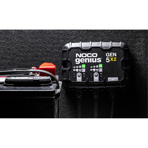 Chargeur de batterie embarqu&eacute; &agrave; 2 sorties de 10 amp&egrave;res Gen5X2 Genius Helyx Safety & Industrial Supplies