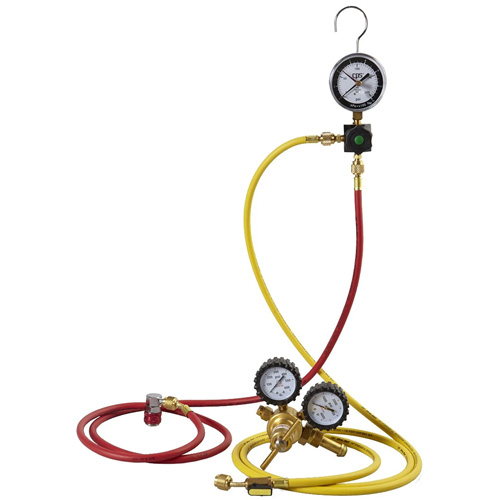 Ensemble pour test de fuite dazote pour climatisation automobile avec r&eacute;gulateur Helyx Safety & Industrial Supplies