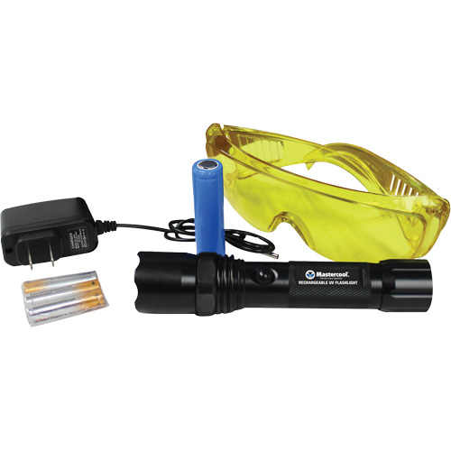 Lampe de poche UV rechargeable Helyx Safety & Industrial Supplies