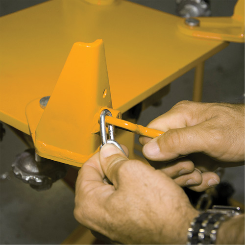 Yellow Jackit Transmission Jack, 2.2 Ton(s) Lifting Capacity Helyx Safety & Industrial Supplies