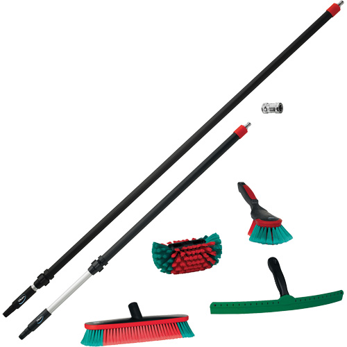 Ensemble d'outils de la s&eacute;rie Transport pour le nettoyage de l'ext&eacute;rieur de camion gros porteur Helyx Safety & Industrial Supplies