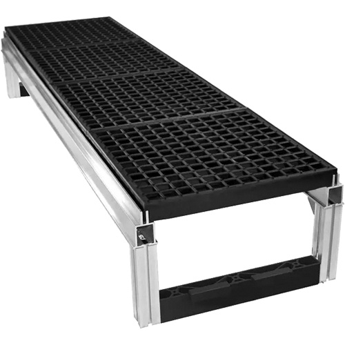 Trousse de plateforme de travail modulaire en aluminium &agrave; drainage ouvert FOUNDATION, 18" la x 72" pr, Capacit&eacute; de 400 lb, Enti&egrave;rement soud&eacute; Helyx Safety & Industrial Supplies