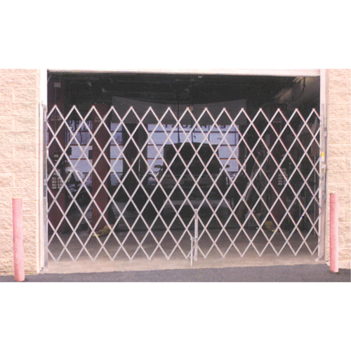Barri&egrave;res de s&eacute;curit&eacute; galvanis&eacute;es repliables, Repliable simple fixe, 4' lo x 6' h d&eacute;ploy&eacute; Helyx Safety & Industrial Supplies