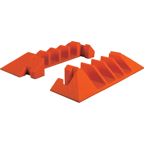 Protecteurs de c&acirc;bles &agrave; 4 canaux Linebacker pour usage g&eacute;n&eacute;ral, capuchons d'extr&eacute;mit&eacute;s Helyx Safety & Industrial Supplies