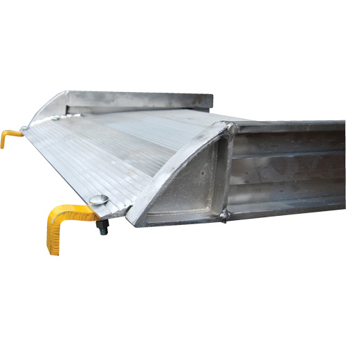 Aluminum Walk Ramp, 1000 lbs. Capacity, 38" W x 193-1/8" L Helyx Safety & Industrial Supplies