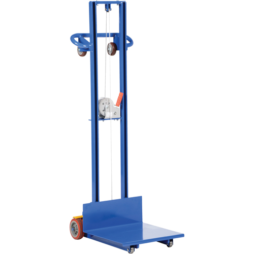 Empileur &agrave; plateforme, M&eacute;canisme Treuil manuel, Capacit&eacute; de 400 lb, Levage max de 58" Helyx Safety & Industrial Supplies
