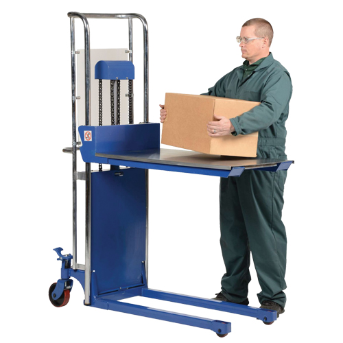 Gerbeur Hefti-Lift, M&eacute;canisme Pompe au pied, Capacit&eacute; de 300 lb, Levage max de 59" Helyx Safety & Industrial Supplies