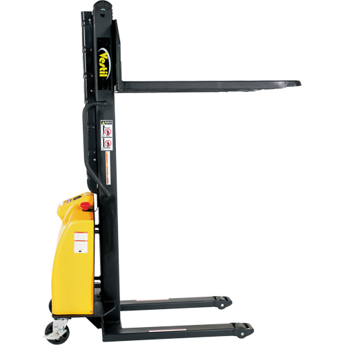 Gerbeur motoris&eacute; avec m&acirc;t &eacute;troit, Fonctionnement &eacute;lectrique, Capacit&eacute; 1500 lb, Lev&eacute;e max 63" Helyx Safety & Industrial Supplies