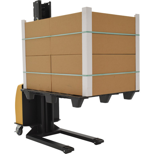 Gerbeur motoris&eacute; avec m&acirc;t &eacute;troit, Fonctionnement &eacute;lectrique, Capacit&eacute; 1000 lb, Lev&eacute;e max 63" Helyx Safety & Industrial Supplies