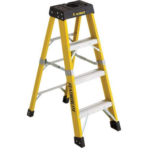 Escabeaux industriels robustes (s&eacute;rie 6400), 4', Fibre de verre, Capacit&eacute; 300 lb, Type 1A Helyx Safety & Industrial Supplies