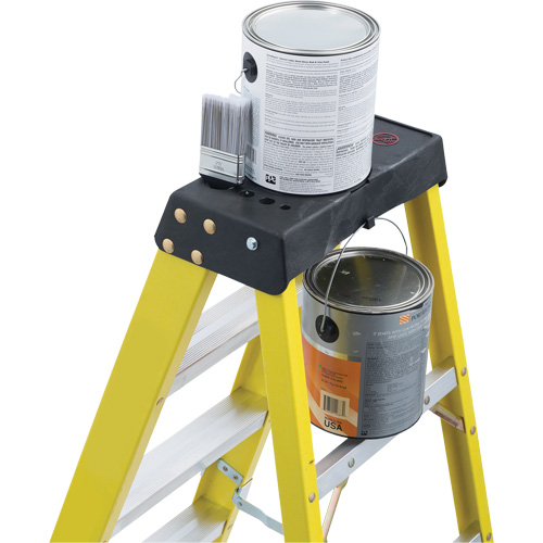 Escabeaux industriels robustes (s&eacute;rie 6400), 4', Fibre de verre, Capacit&eacute; 300 lb, Type 1A Helyx Safety & Industrial Supplies