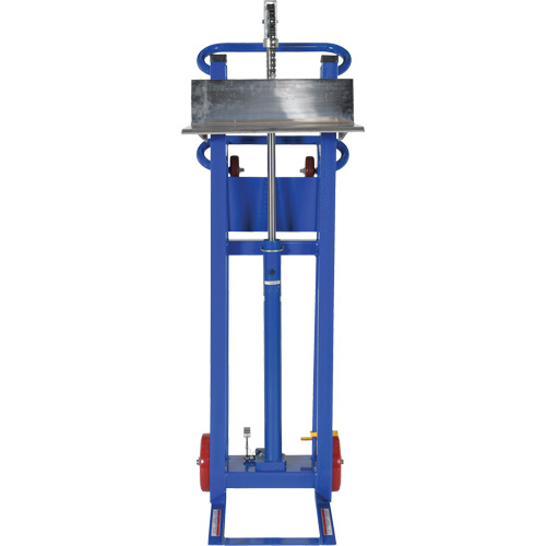 Gerbeur &agrave; plateforme hydraulique, M&eacute;canisme Pompe au pied, Capacit&eacute; de 750 lb, Levage max de 52" Helyx Safety & Industrial Supplies