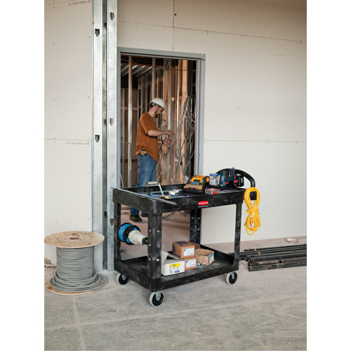 Chariot utilitaire robuste - 4500-88, 2 tiers, 17-1/8" x 33-1/4" x 39", Capacit&eacute; 500 lb Helyx Safety & Industrial Supplies