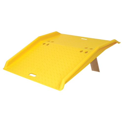 Rampe de quai de chargement portable en poly pour diable, Capacit&eacute; de charge 750 lb, 36" lo x 35" la x 5" h Helyx Safety & Industrial Supplies