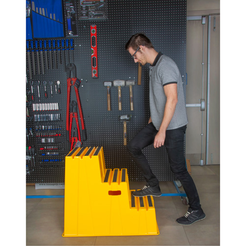 Industrial Step Stool, 3 Steps, 34-13/16" x 22-7/16" x 28-1/2" High Helyx Safety & Industrial Supplies
