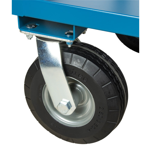  Chariot &agrave; tablettes pour l'ext&eacute;rieur, 3 Tiers, 18" la x 39" h x 33" p, Capacit&eacute; 1200 lb Helyx Safety & Industrial Supplies