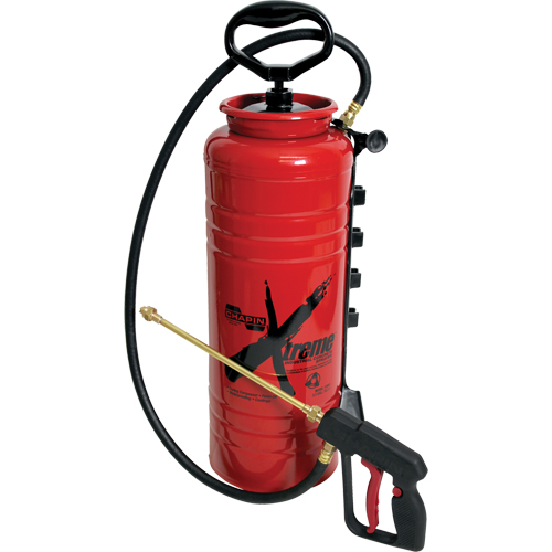 Vaporisateur de b&eacute;ton industriel Xtreme avec perche antigoutte, 3,5 gal. (13,25 L), Acier, Lance de 24" Helyx Safety & Industrial Supplies
