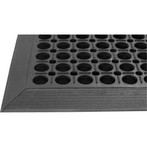 Competitor Series Mats, Slotted, 3' x 5' x 7/8", Black, Natural Rubber Helyx Safety & Industrial Supplies