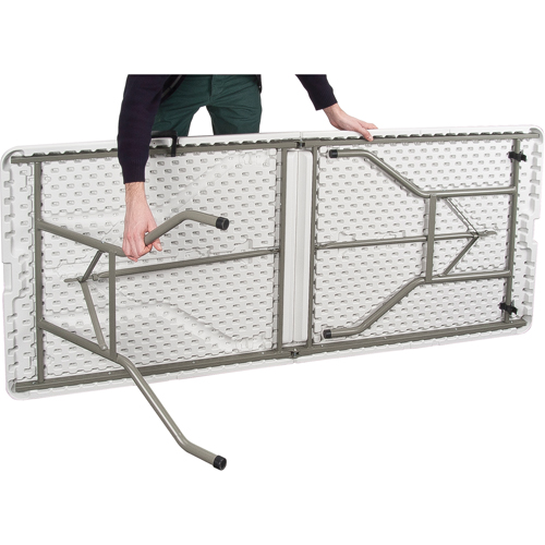 Table se pliant en deux, Rectangulaire, 72" l x 30" la, Poly&eacute;thyl&egrave;ne, Blanc Helyx Safety & Industrial Supplies
