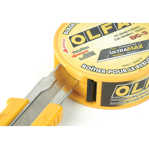 Boîte jetable pour lames usag&eacute;es Helyx Safety & Industrial Supplies