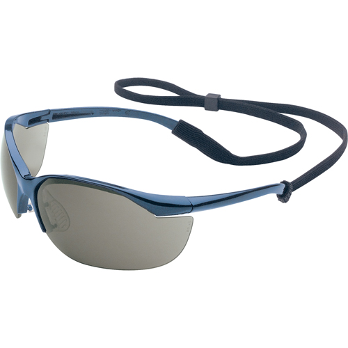 Lunettes de s&eacute;curit&eacute; Uvex Vapor, Lentille Grise/fum&eacute;e, Anti-&eacute;gratignures, ANSI Z87+/R&eacute;pond ou surpasse la norme CSA Z94.3 Helyx Safety & Industrial Supplies