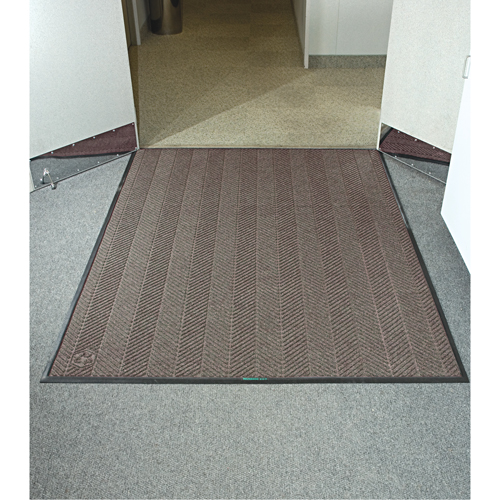 Tapis Waterhog Eco Elite, Essuie-pieds/grattoir, 4' x 8' x 3/8", Brun ch&acirc;taignier Helyx Safety & Industrial Supplies