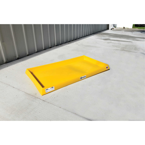 Plateaux Ultra-Containment Tray, 54" lo x 29,8" la x 3,5" h, Cap. de d&eacute;versement 16,5 gal. US Helyx Safety & Industrial Supplies