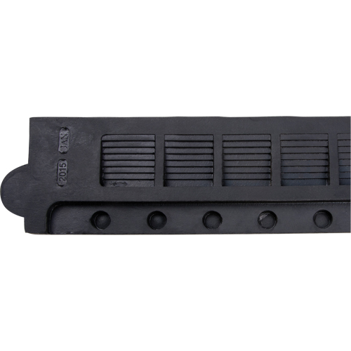 Rampe de bordure pour tapis Helyx Safety & Industrial Supplies