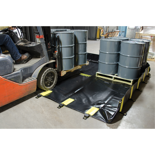 Rigid-Lock QuickBerm&reg;, 745 US gal. Capacity, 10' W x 10' L x 12" H, Stake Wall Helyx Safety & Industrial Supplies