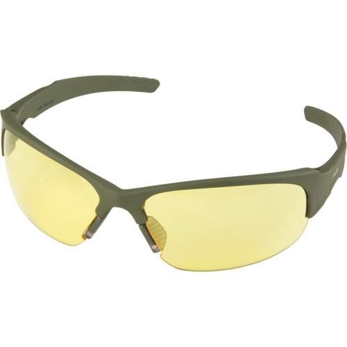 Lunettes de s&eacute;curit&eacute; s&eacute;rie Z2000, Lentille Ambr&eacute;e, Anti-&eacute;gratignures, R&eacute;pond ou surpasse la norme CSA Z94.3 Helyx Safety & Industrial Supplies