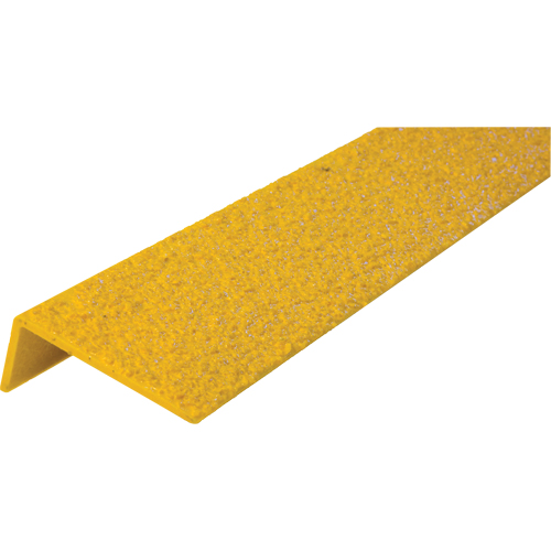 Rebords de marches antid&eacute;rapants Safestep, 2,75" la x 32" lo, Jaune Helyx Safety & Industrial Supplies