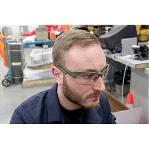 Lunettes de s&eacute;curit&eacute; s&eacute;rie Z2000, Lentille Transparent, Anti-&eacute;gratignures, R&eacute;pond ou surpasse la norme CSA Z94.3 Helyx Safety & Industrial Supplies