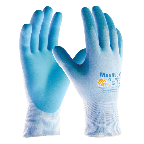 Gants enduits ultra l&eacute;gers MaxiFlex ATG, 6/T-petit, R&ecirc;vetement Mousse de nitrile, Calibre 15, Enveloppe en Nylon Helyx Safety & Industrial Supplies
