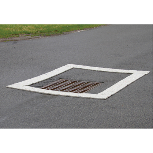 Spilltration Husky Strips, Oil Only, 64" x 8", 4 gal. Absorbancy Helyx Safety & Industrial Supplies