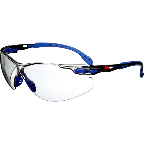 Lunettes de s&eacute;curit&eacute; Solus avec lentille Scotchgard, Lentille Int&eacute;rieur/ext&eacute;rieur, Antibu&eacute;e, R&eacute;pond ou surpasse la norme CSA Z94.3 Helyx Safety & Industrial Supplies