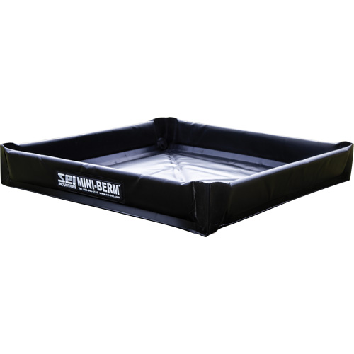 Berme de confinement robuste Mini Berm avec Chem-Shield de 30 oz, Capacit&eacute; 9 gal. US, 2' la x 2' lo x 4" h Helyx Safety & Industrial Supplies