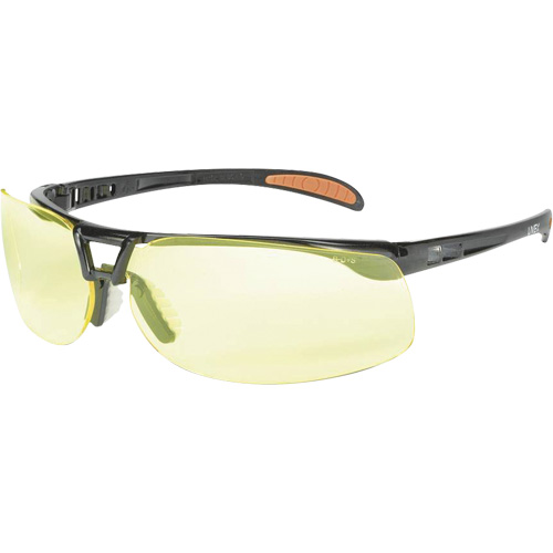 Prot&eacute;g&eacute; Safety Glasses with HydroShield Lenses, Amber Lens, Anti-Fog/Anti-Scratch, ANSI Z87+ Helyx Safety & Industrial Supplies