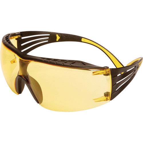 Lunettes de s&eacute;curit&eacute; SecureFit s&eacute;rie 400, Lentille Ambr&eacute;e, Antibu&eacute;e/Anti-&eacute;gratignures, ANSI Z87+/R&eacute;pond ou surpasse la norme CSA Z94.3 Helyx Safety & Industrial Supplies