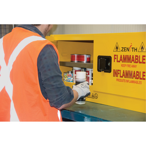 Armoire pour produits inflammables, 12 gal., 2 Porte(s), 43" La x 18" h x 18" p Helyx Safety & Industrial Supplies