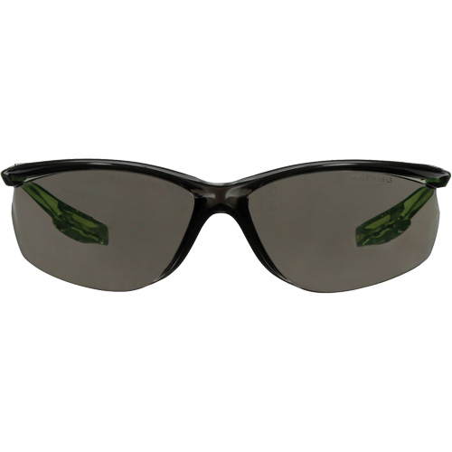 Lunettes de s&eacute;curit&eacute; de s&eacute;rie Solus CCS, Lentille Gris, Antibu&eacute;e, R&eacute;pond ou surpasse la norme CSA Z94.3 Helyx Safety & Industrial Supplies