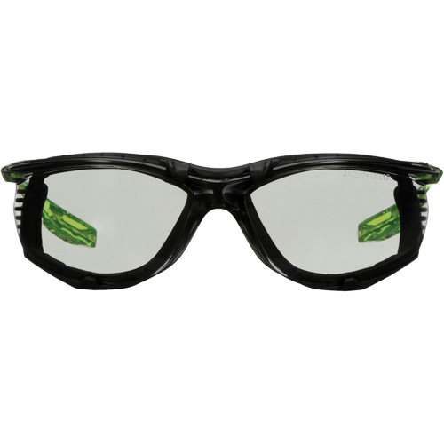 Lunettes de s&eacute;curit&eacute; de s&eacute;rie Solus CCS, Lentille Gris/Int&eacute;rieur/ext&eacute;rieur, Antibu&eacute;e/Anti-&eacute;gratignures, R&eacute;pond ou surpasse la norme CSA Z94.3 Helyx Safety & Industrial Supplies
