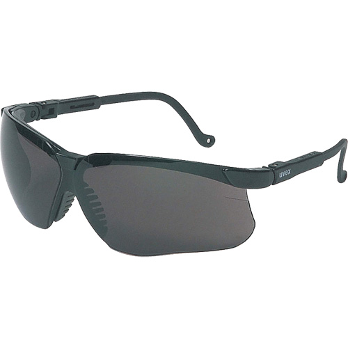 Lunettes de s&eacute;curit&eacute; Uvex HydroShield Genesis, Lentille Gris fonc&eacute;, Antibu&eacute;e/Anti-&eacute;gratignures, ANSI Z87+/R&eacute;pond ou surpasse la norme CSA Z94.3 Helyx Safety & Industrial Supplies