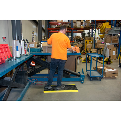 Anti-Fatigue Matting, Diamond, 1-2/3' x 3-1/4' x 3/4", Black/Yellow, Polyurethane Helyx Safety & Industrial Supplies