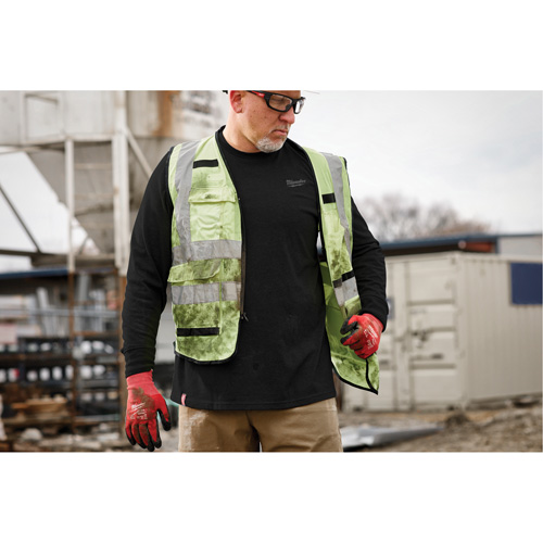 Hybrid Work Tee Shirt, Men's, Small, Black Helyx Safety & Industrial Supplies