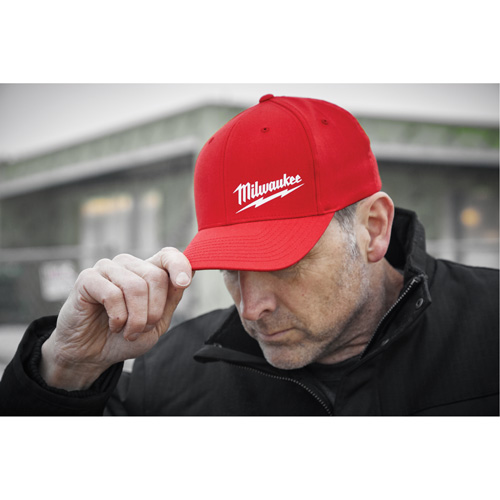 Casquette ajust&eacute;e Flexfit, Rouge, Poly-coton Helyx Safety & Industrial Supplies